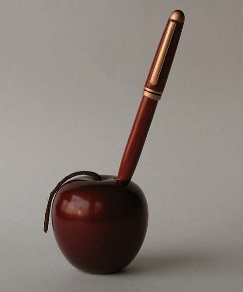 2006919134035_Apple.jpg