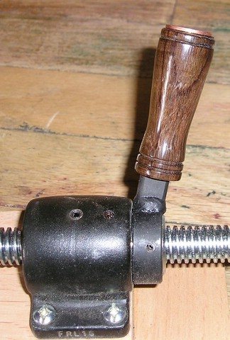 2006923195338_handle.jpg