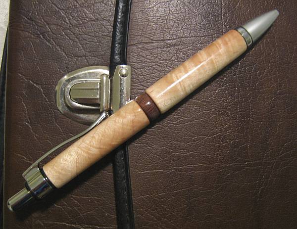200693042148_MapleWalnutPen.jpg