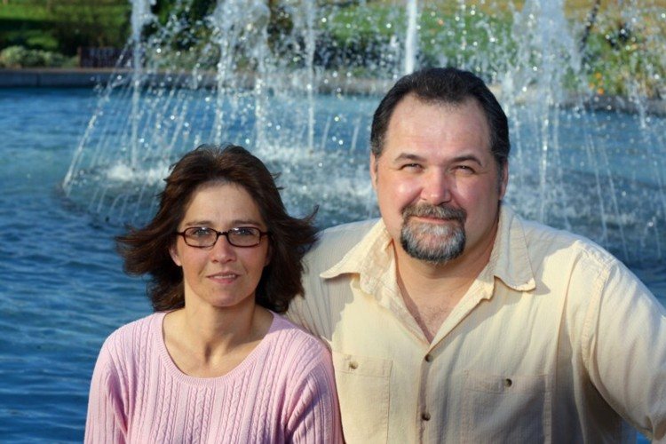 20071026235854_Lisa%20and%20Dale.jpg