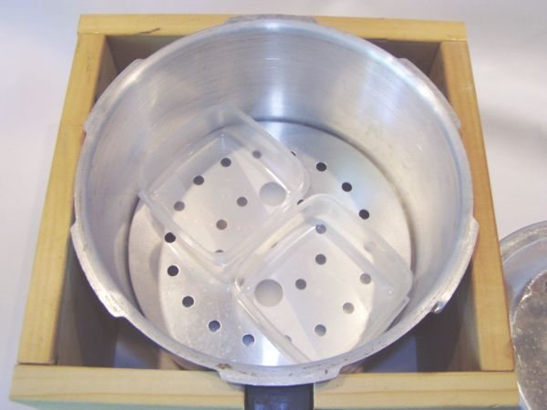 2007105115648_PR%20Pressure%20pot3.jpg