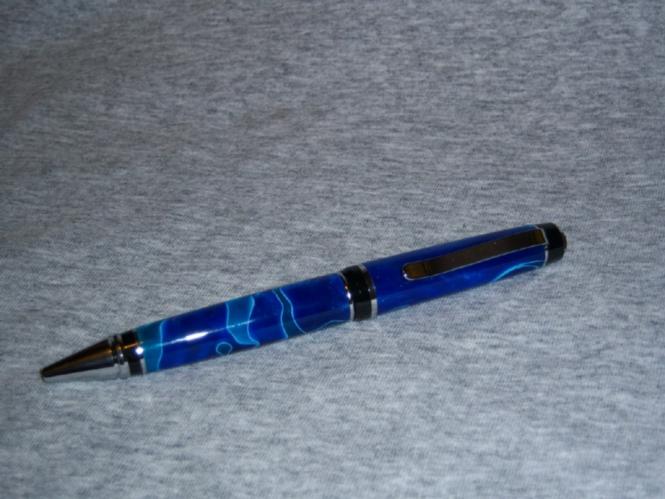 20071118460_cigarpost2.jpg