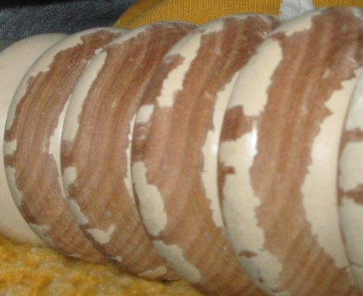 2007112121817_Bed%20Wood%20Grain%20Cropped.jpg