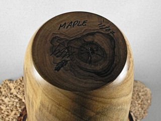 2007112218313_MapleVase_3.jpg