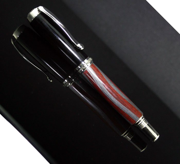200712161413_EboniteBloodwoodAluminumJrStatesman.jpg