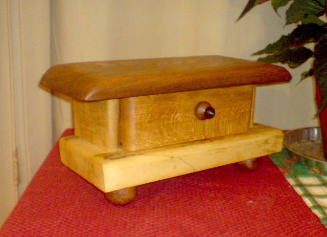 2007121822421_mantel%20box.jpg
