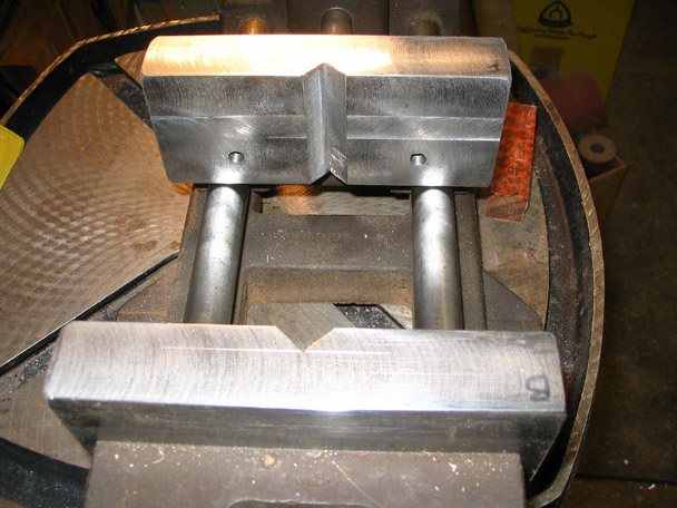 200712193024_vise1.jpg