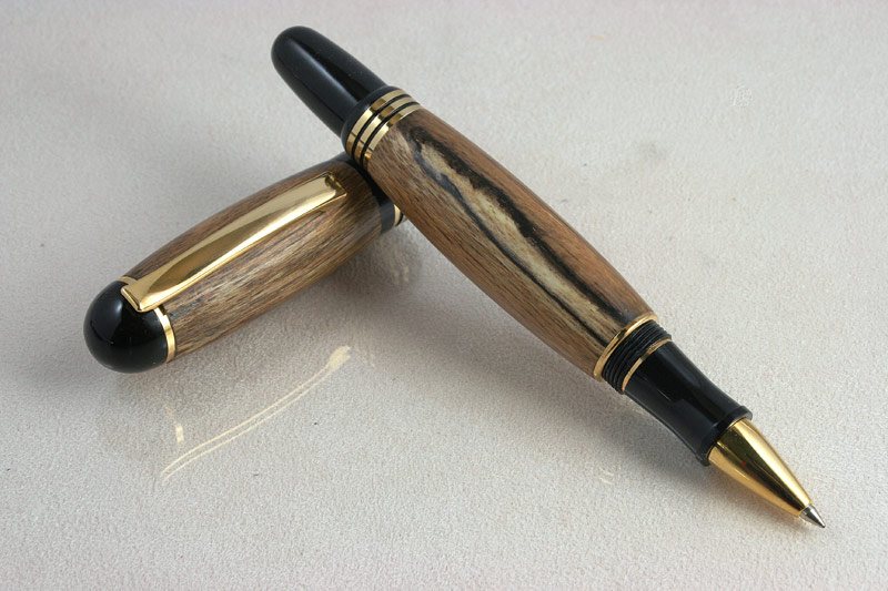 2007122135645_Spalted-Maple-Churchill-01.jpg