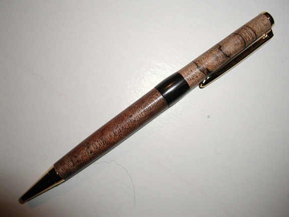 20071841827_fixed_pen.jpg