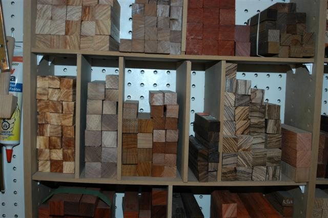 2007324152253_shelf3.jpg