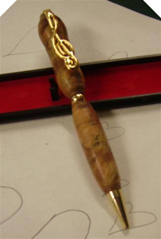 2007423103035_zoe%20pen%20gum%20burl.jpg