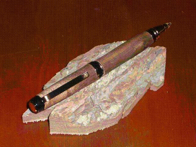 200751921315_Pen%20number%20one_3.gif