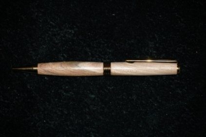 200753119459_1.jpg