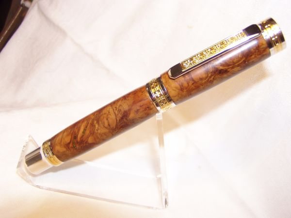 2007555354_sindora%20burl.jpg