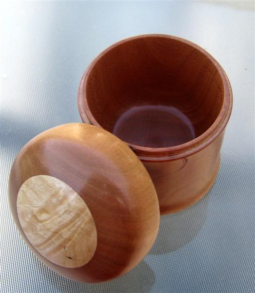 2007580029_box2.jpg