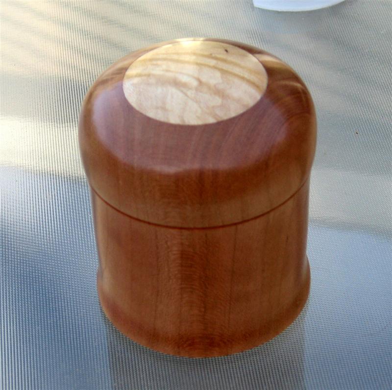 2007580216_box3.jpg