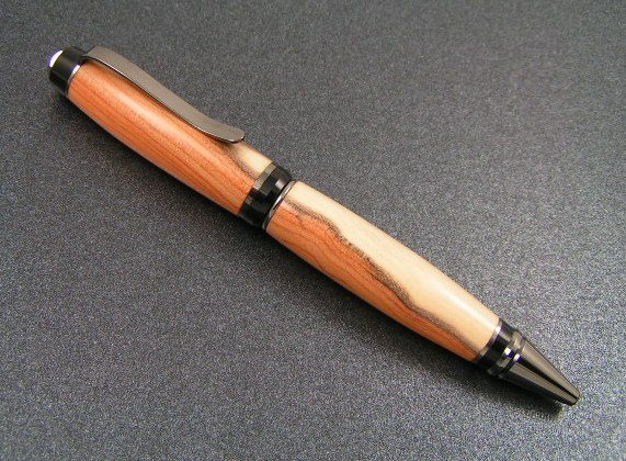 2007614195528_cigar.jpg