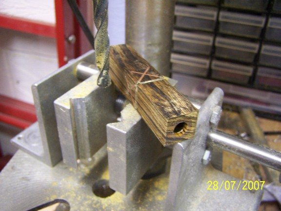 200772823110_cross4.jpg