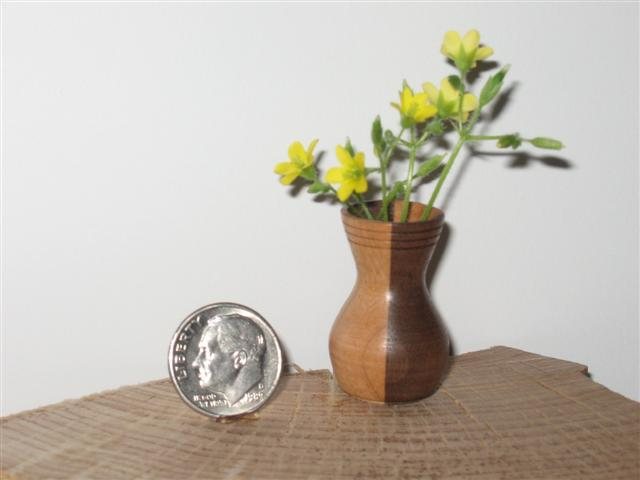 2007821213857_vase2.jpg