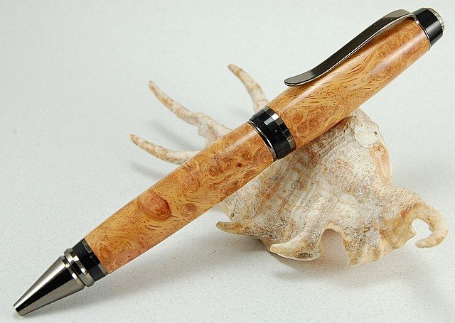2007834557_afzeliacigar.jpg