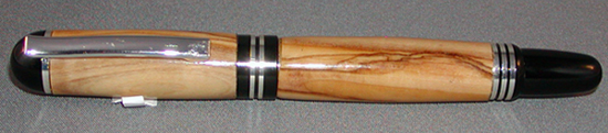 20079118163_sschurchillbowclosed.jpg