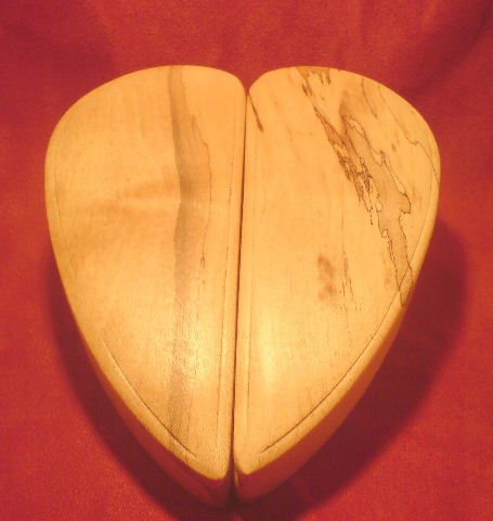 2007918194853_sycamore%20loveheart%20pen%20box3.jpg