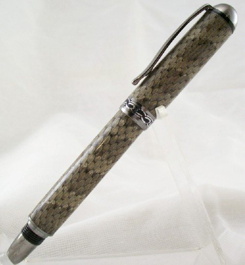 200812623327_ASnake1.jpg