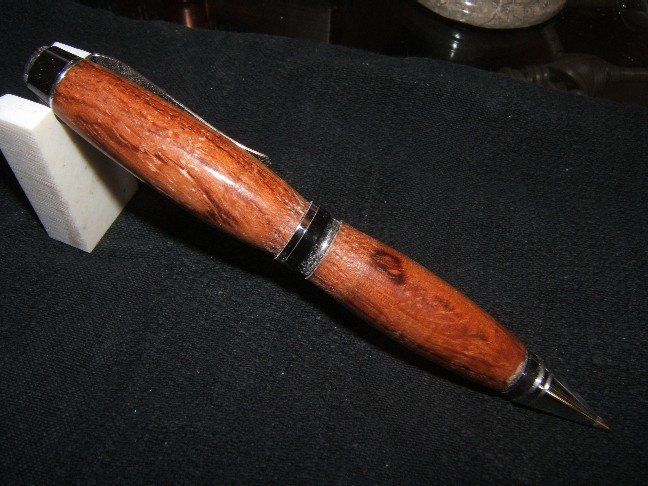 200812703322_pen.jpg
