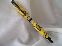 20081531052_banana%20acrylic%20pen.jpg