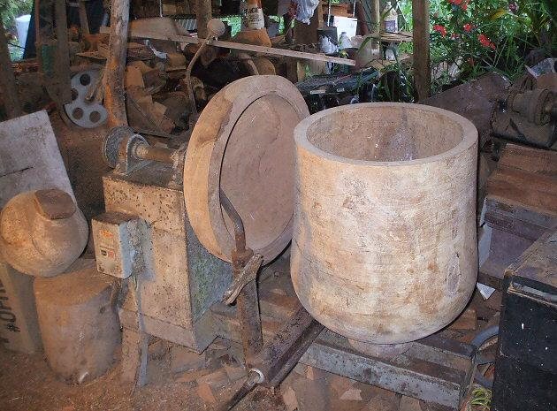 2008214559_big%20lathe%20008.jpg