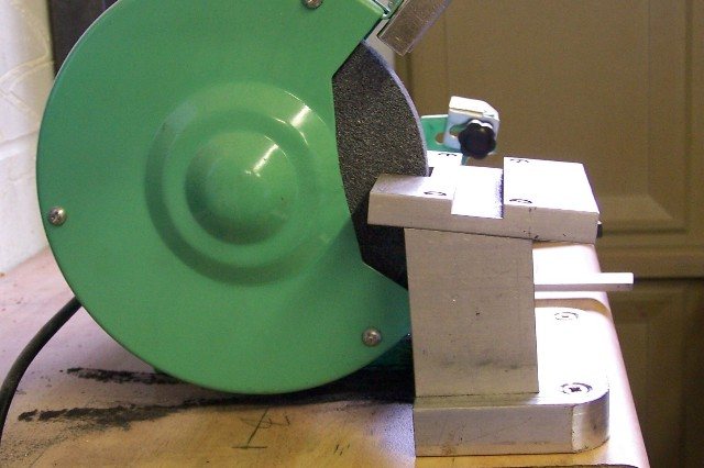 200832115573_grinderjig1.jpg
