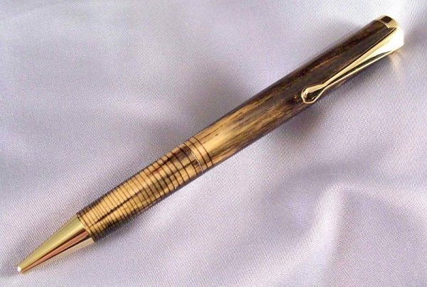 200832933136_Frank%20pens%202.jpg