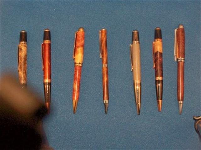 20083418323_Pens2.jpg