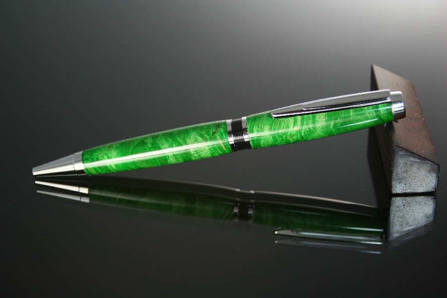 200837182438_Elegant%20Green%20Maple%20Burl.jpg