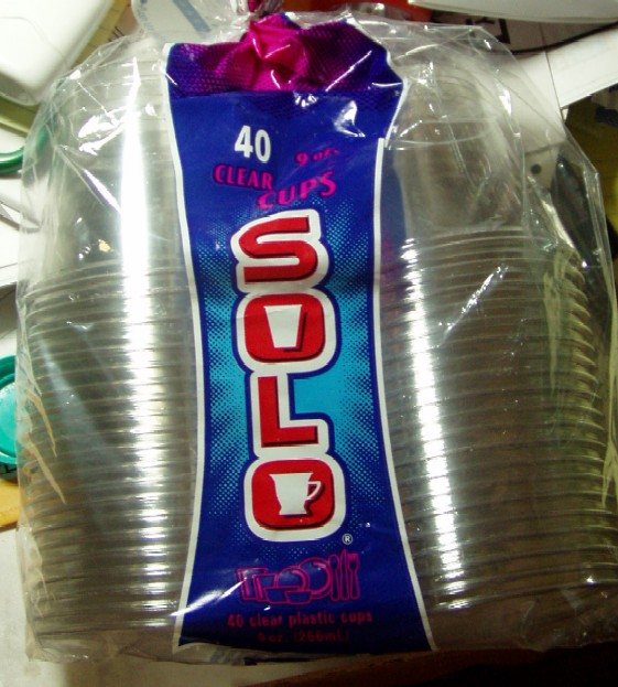2008419135911_Solo%209oz%20cups.jpg