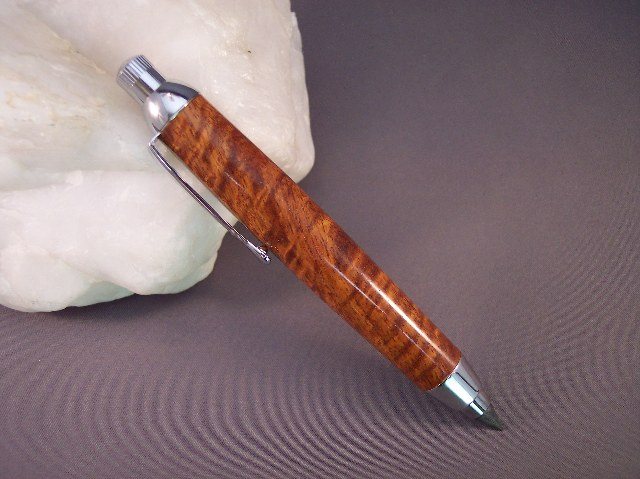20087619528_tigerpradauk.jpg