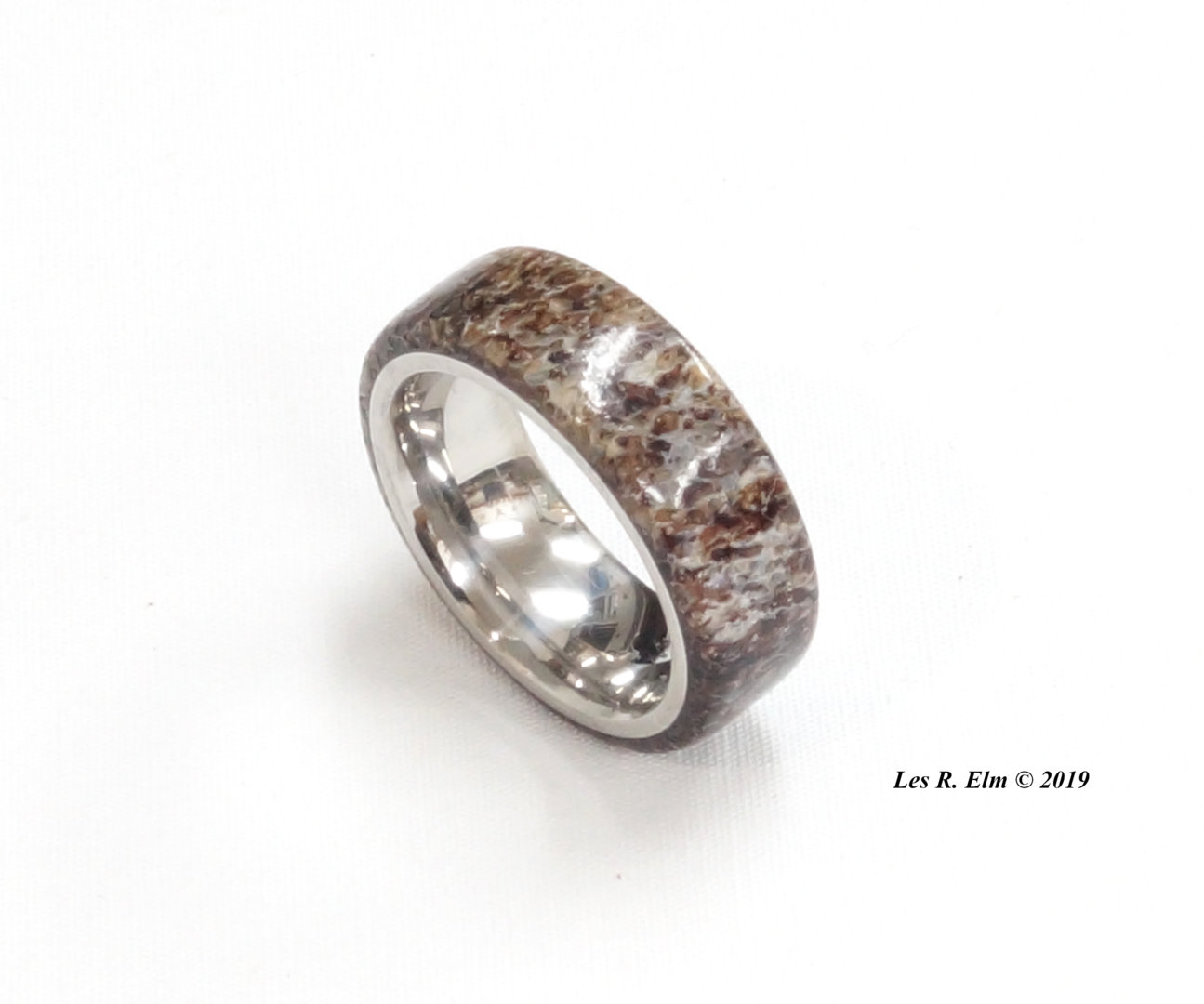 21 - Elk Antler SS Size 7 X 8mm.JPG