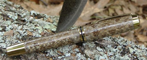 232159_Diamondback%20rattler%20Gent%20pen%20closed.jpg
