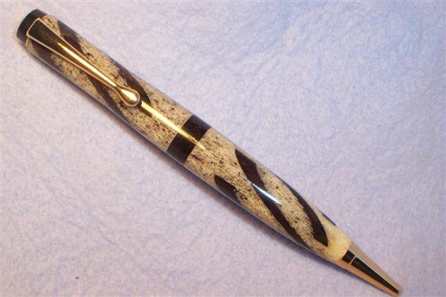 2735035_Mule%20deer%20%20and%20African%20Blackwood.jpg