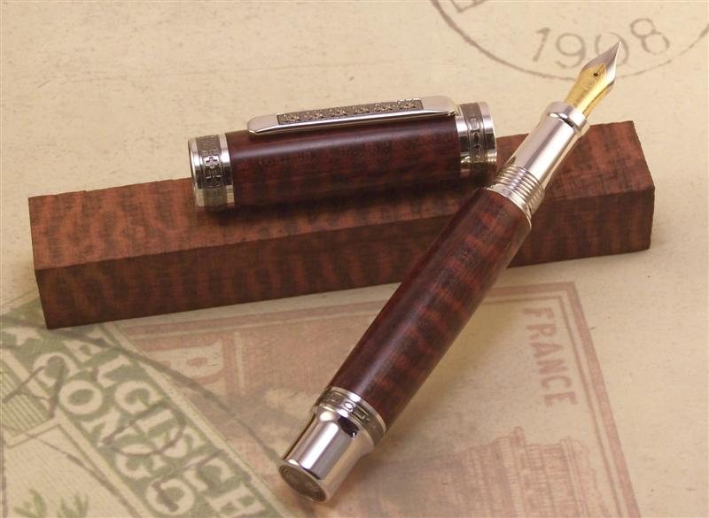 2913_Black%20Titanium%20Snakewood%20Emperor%20Open.jpg