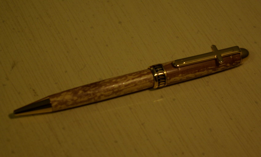 2_DogwoosCross04.jpg