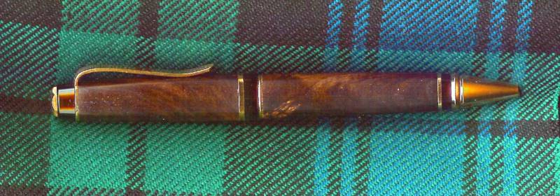 31152_African%20blackwood%20cigarTNgold%20campbell.jpg