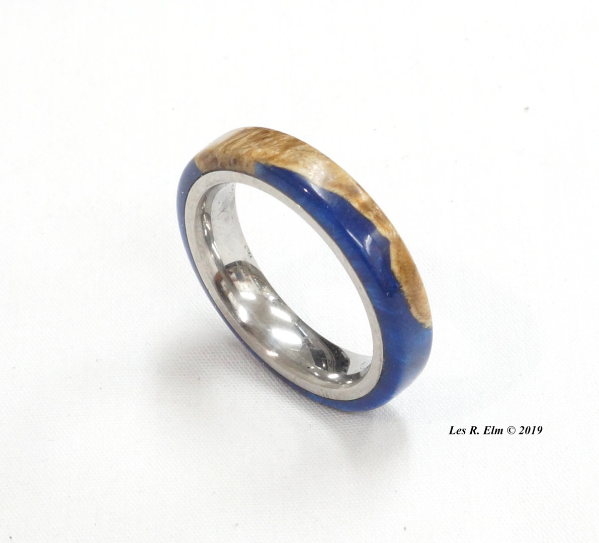 36 - Maple Burl & Acrylis SS Size 8.5 X 5mm.JPG
