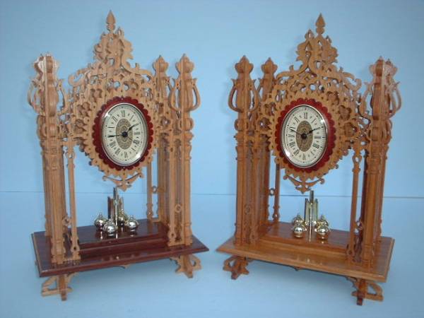656Queen_Ann_Clock-med.jpg