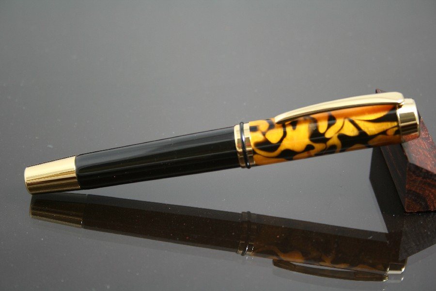 81292928_Black%20and%20Bronze%20Gent%20FP%20Closed.jpg
