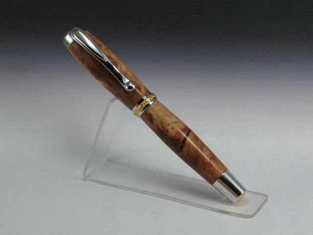 8_Taz%20Euca%20Burl%20Jr.%20Statesman%20Closed%202.jpg