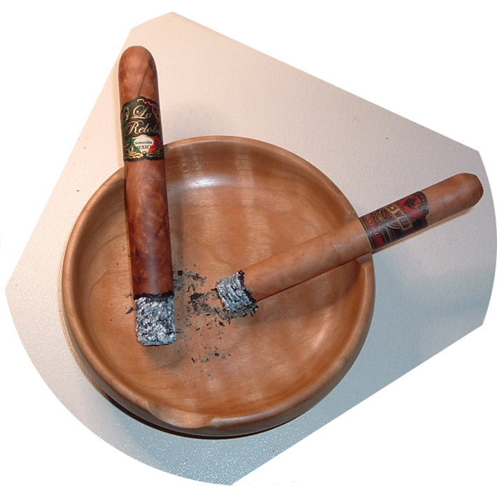 ashtray1.jpg