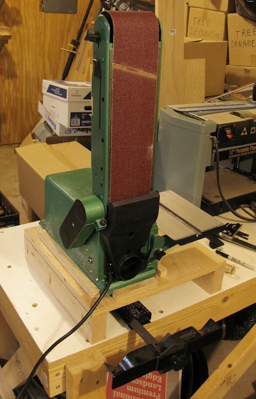Belt%20sander%20with%20Wolverine%20Jig.jpg