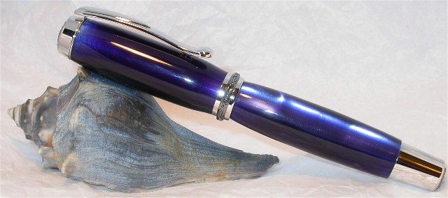 Blue%20Lucite%20Jr%20Statesman.jpg