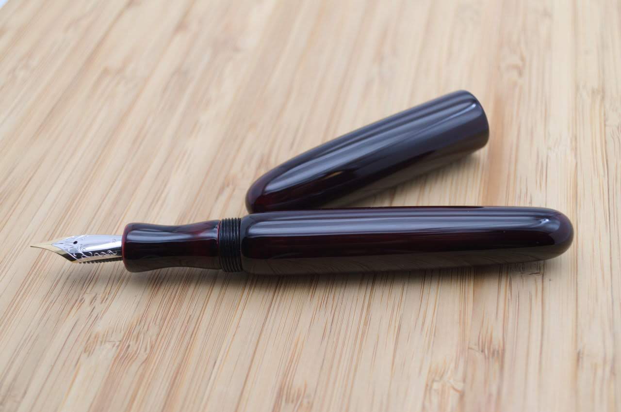 Bonita Urushi Aka Tamenuri penteopens.com handmadepens urushi1.jpg